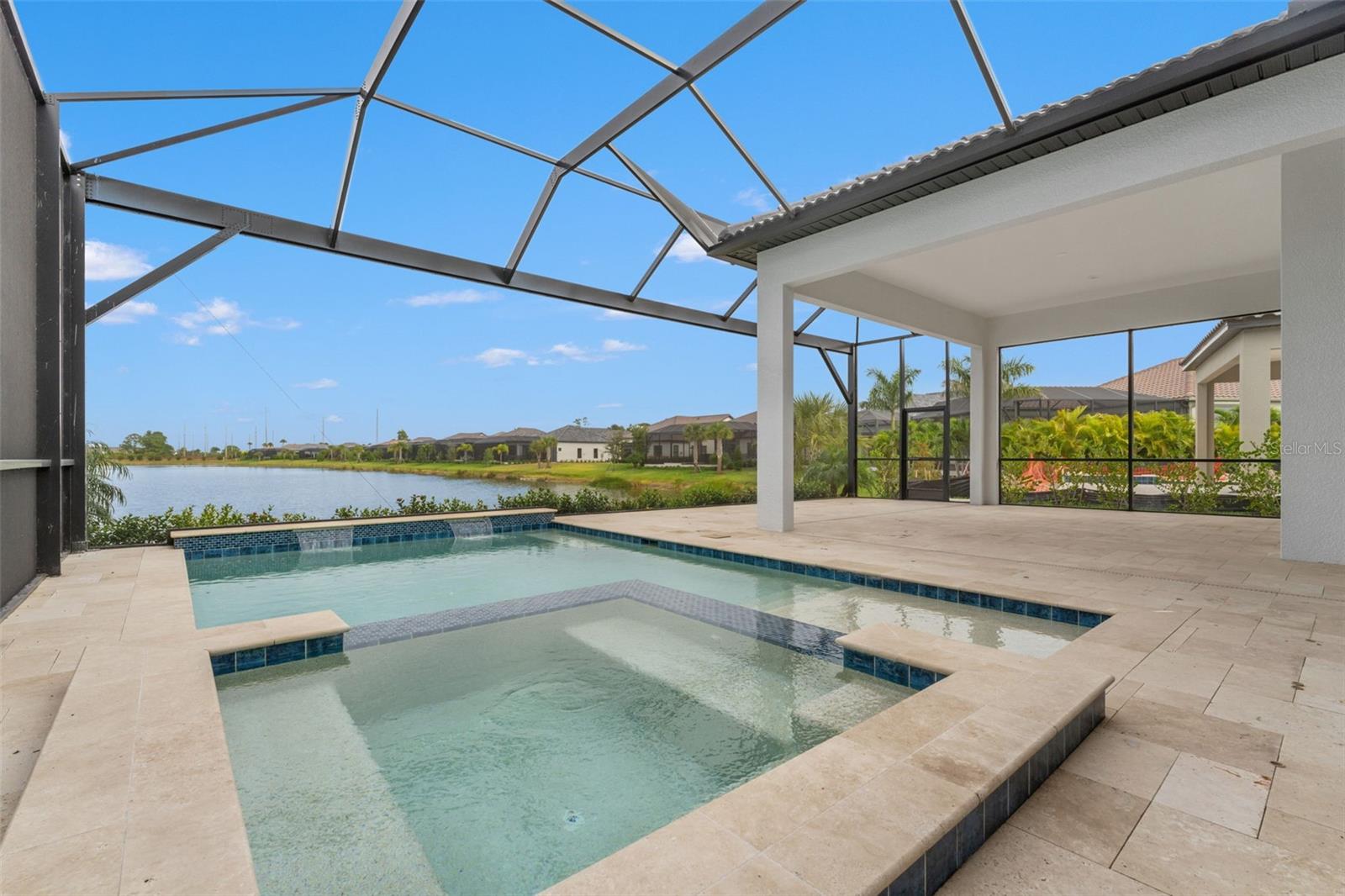 ARIA PHASE III - Residential