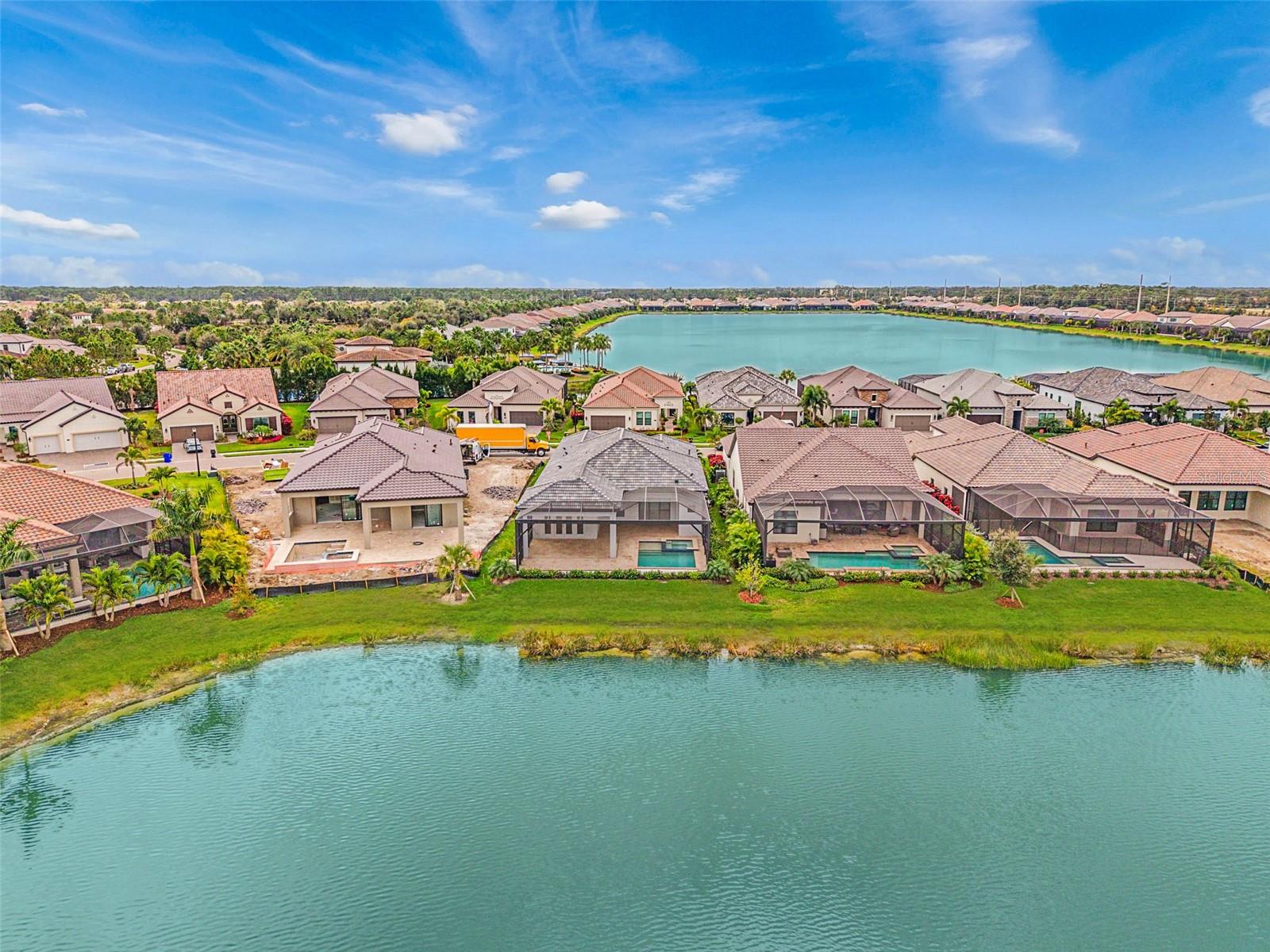 ARIA PHASE III - Residential