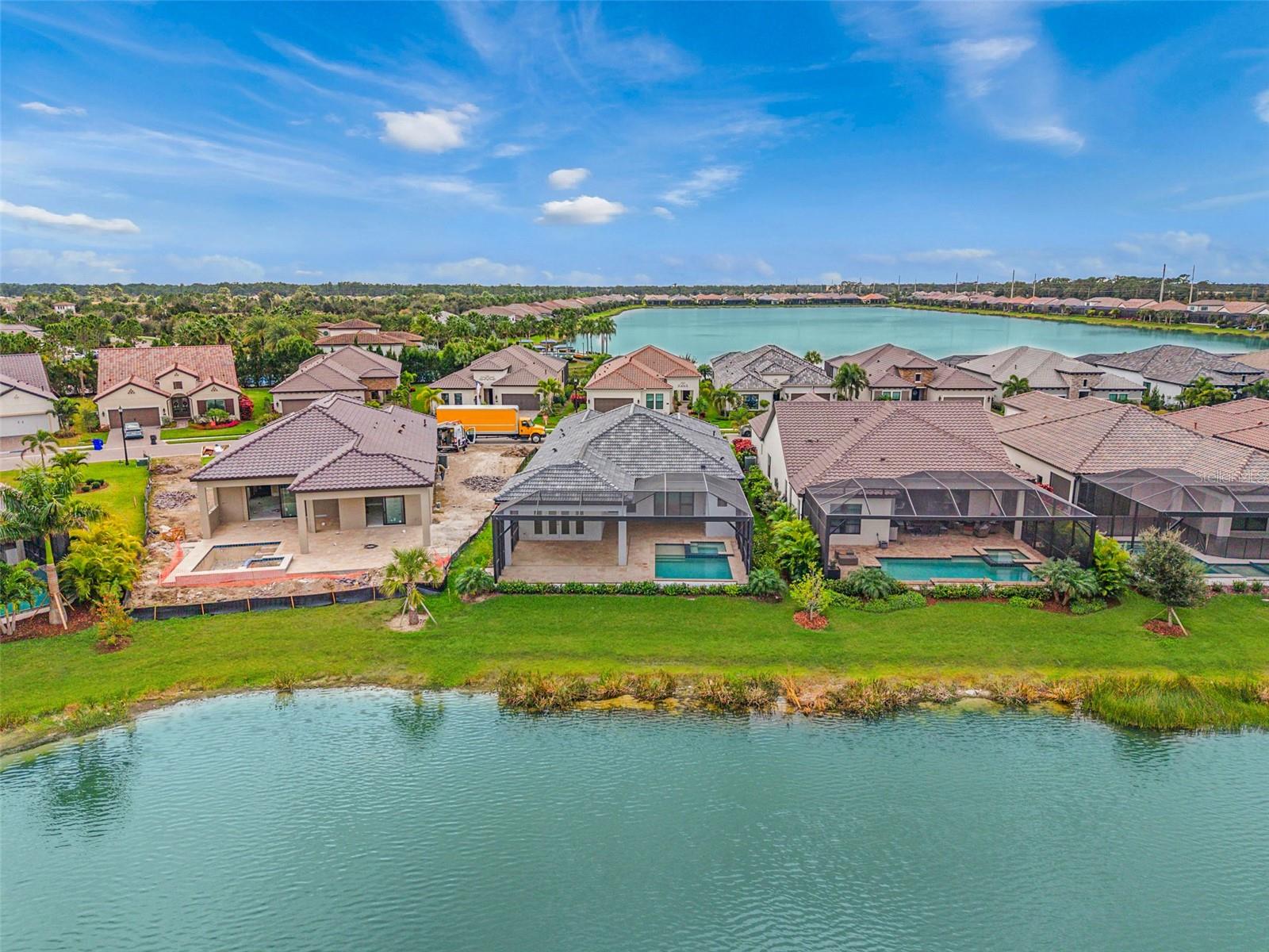 ARIA PHASE III - Residential