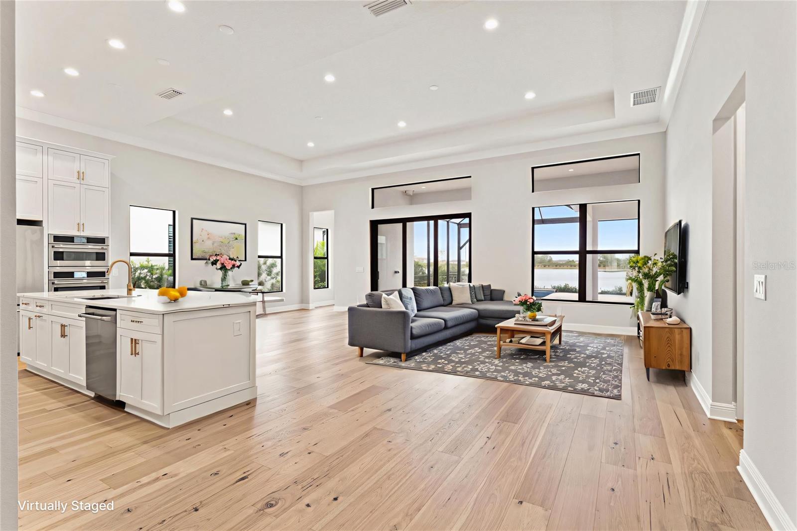 ARIA PHASE III - Residential