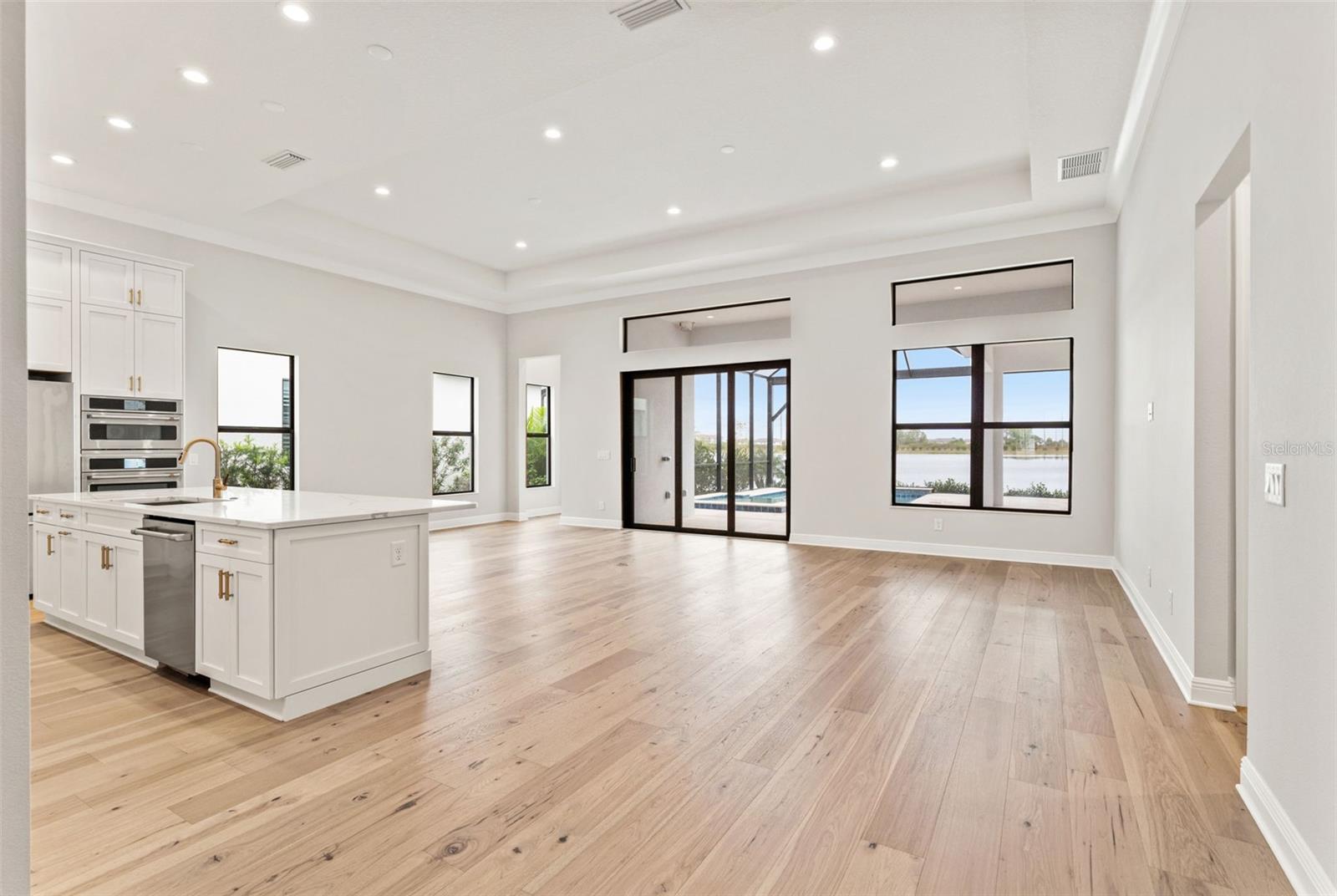 ARIA PHASE III - Residential