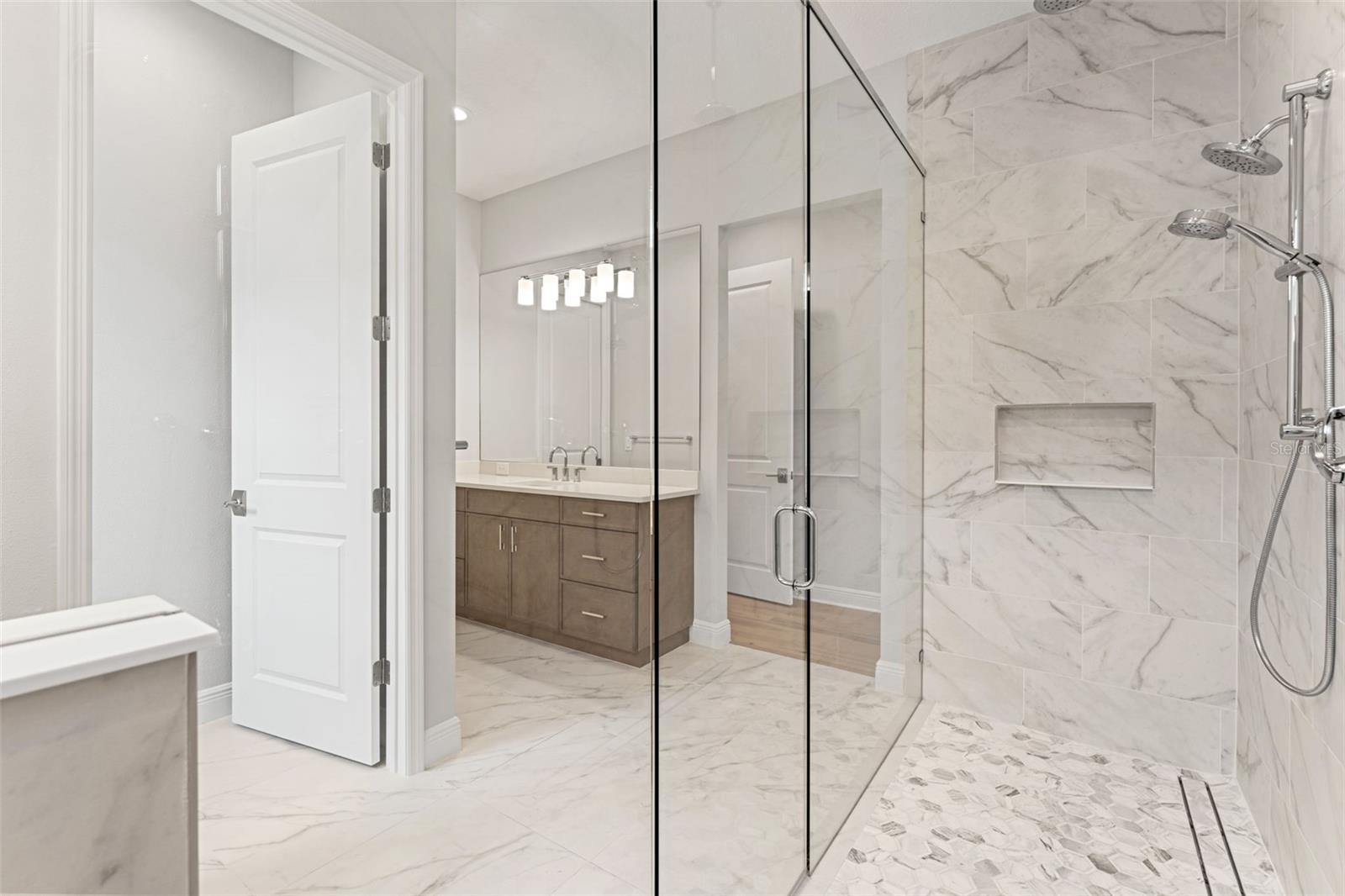 ARIA PHASE III - Residential