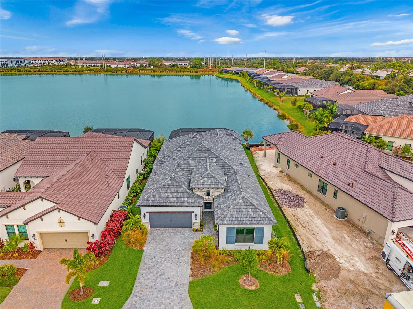 ARIA PHASE III - Residential