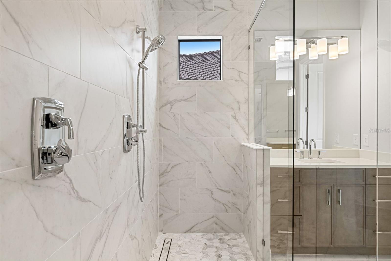 ARIA PHASE III - Residential