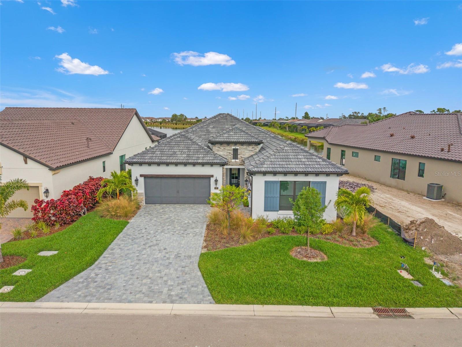 ARIA PHASE III - Residential