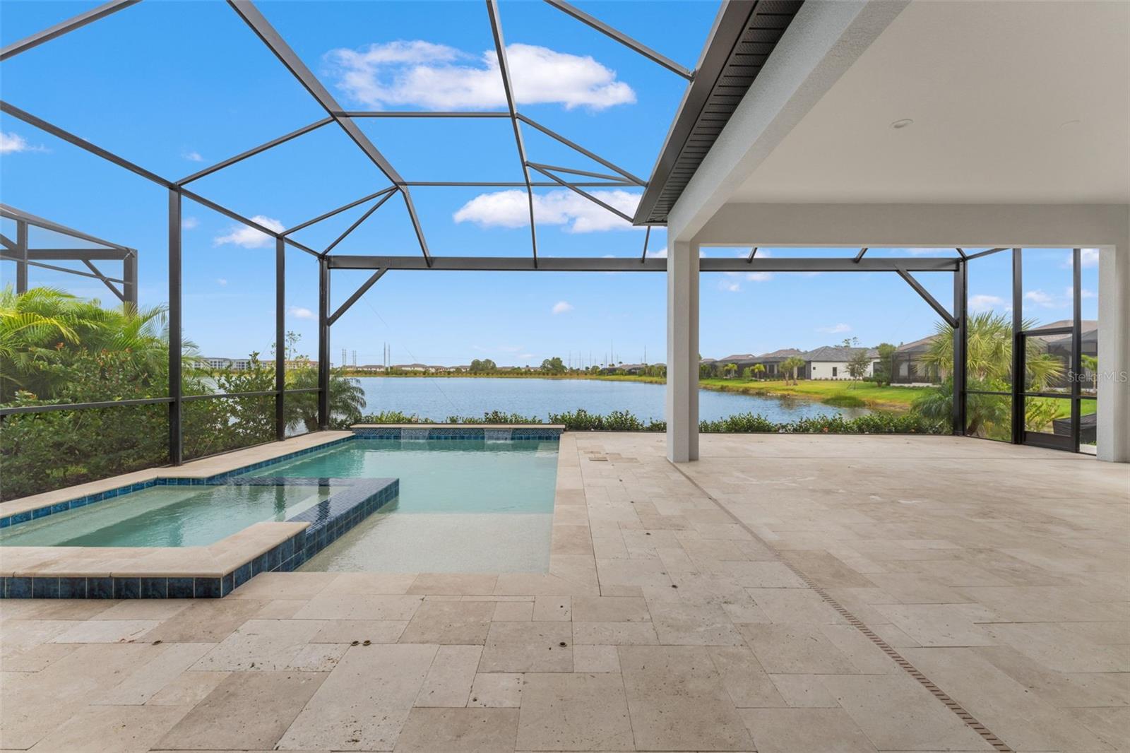 ARIA PHASE III - Residential