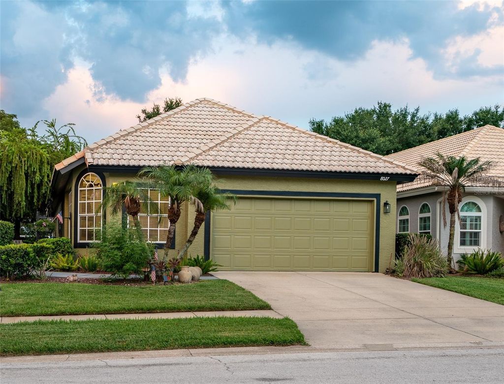 Photo of 8027 Saint Andrews Way, Mount Dora, FL 32757 (MLS # G5115091)