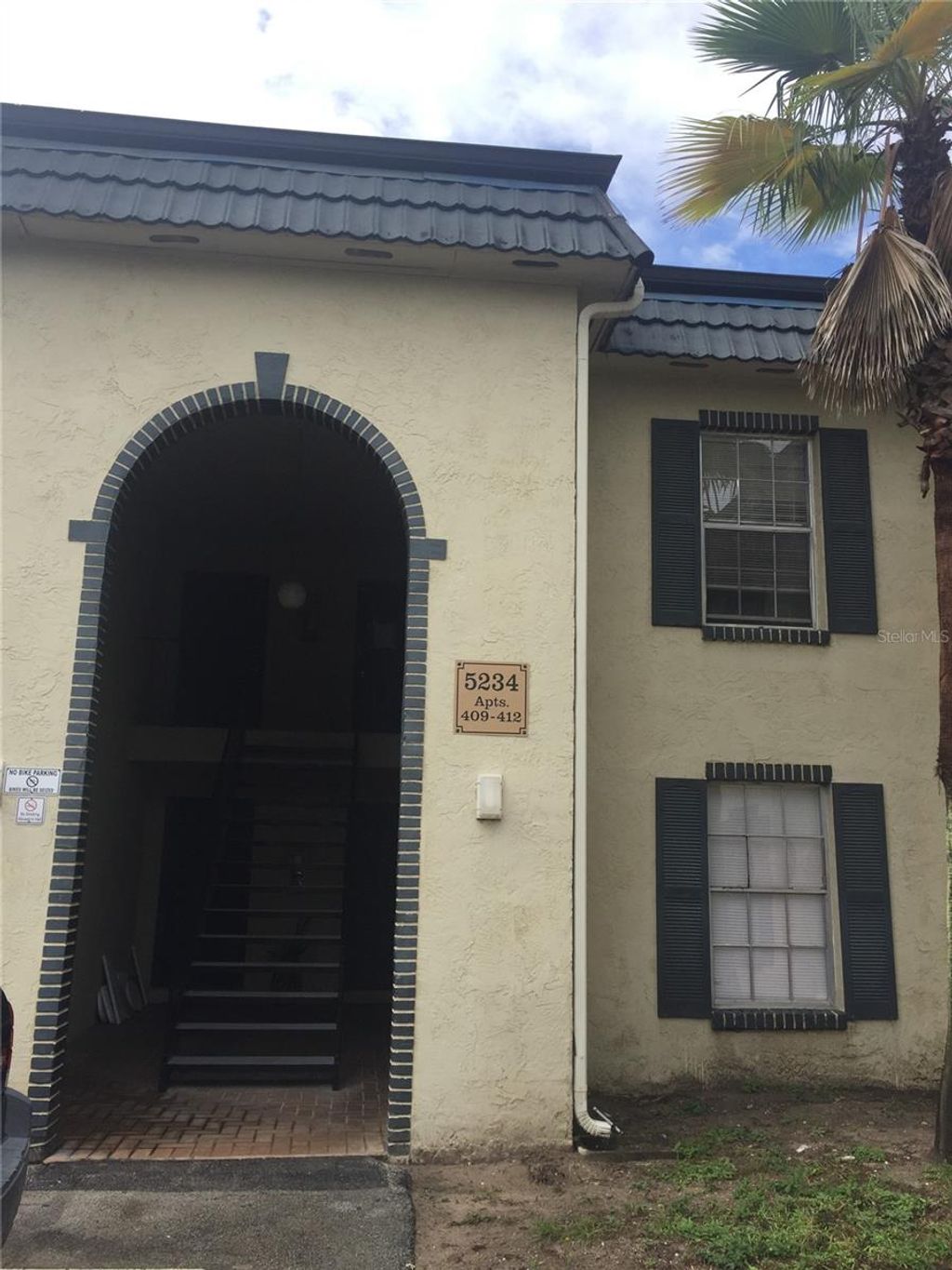 Photo of 5234 Curry Ford Road #412, Orlando, FL 32812 (MLS # S5149628)