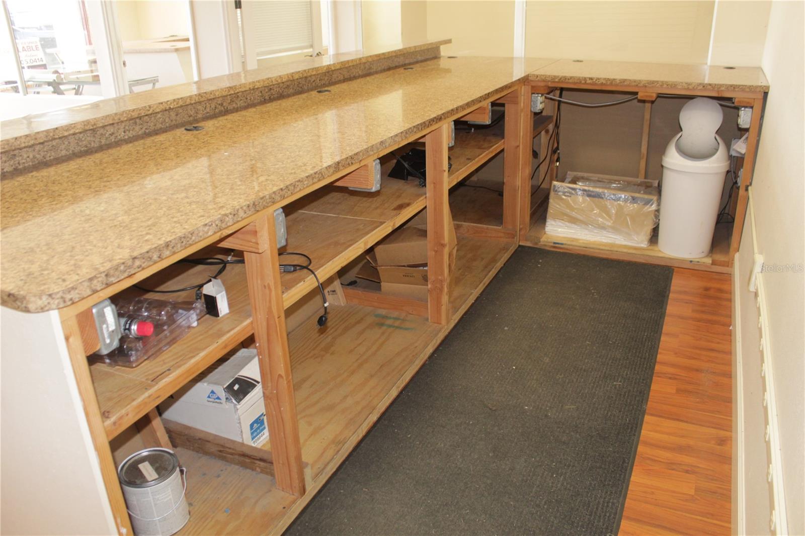 LAKE WALES - Commercial Sale