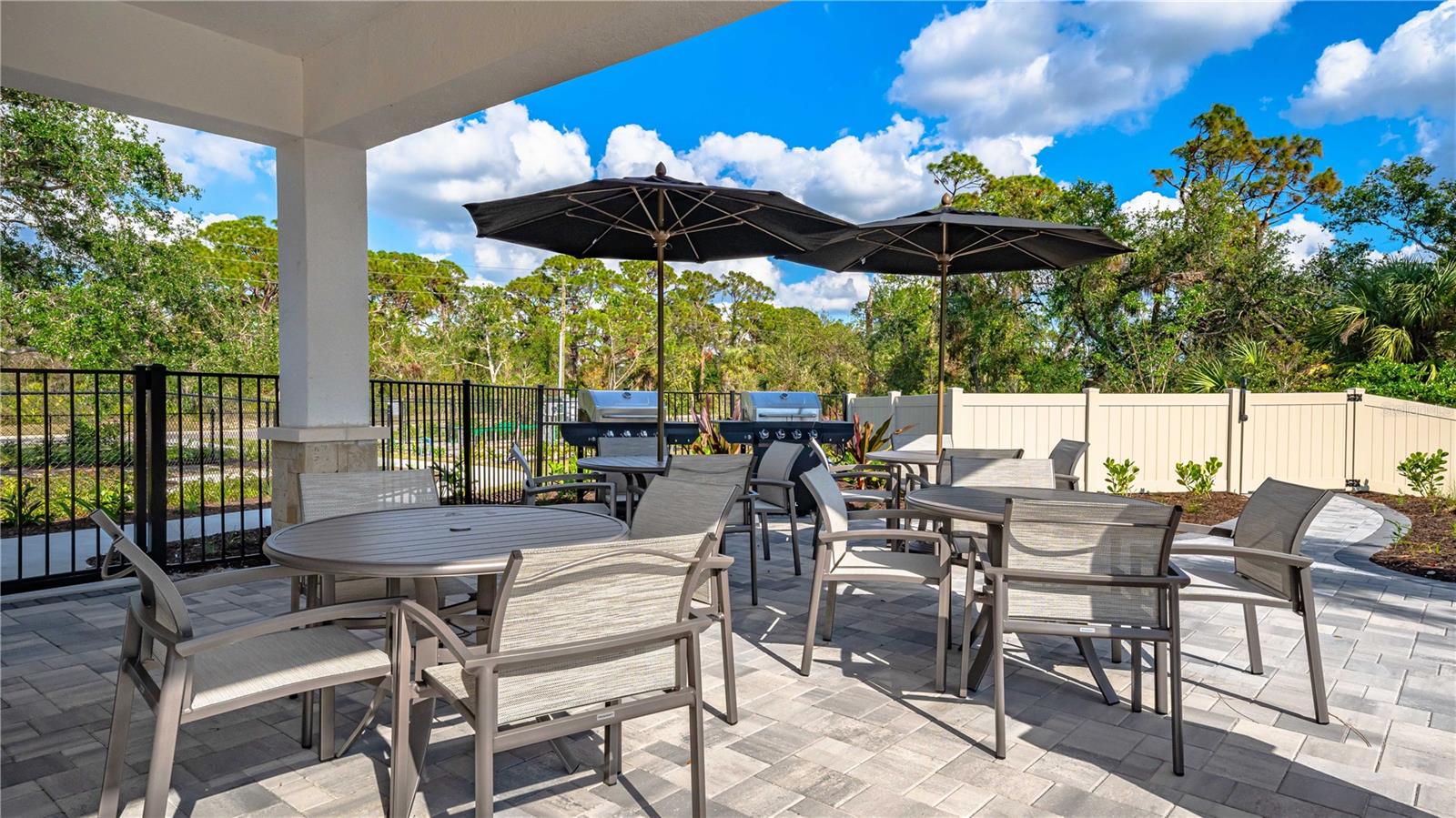 TOWNS AT TIBURON - Residential
