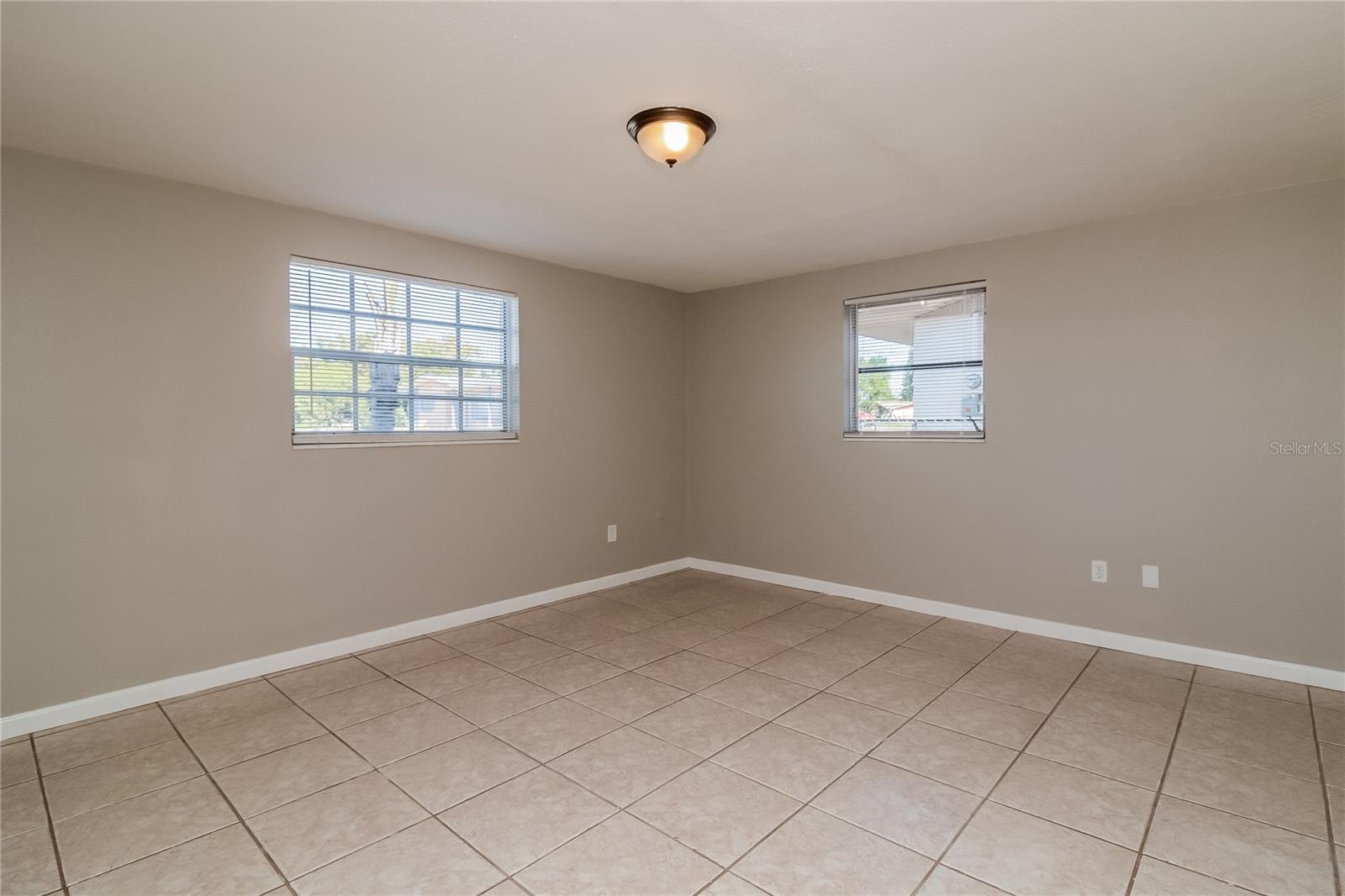 BEACON SQUARE UNIT 11-C PB 9 - Residential Lease