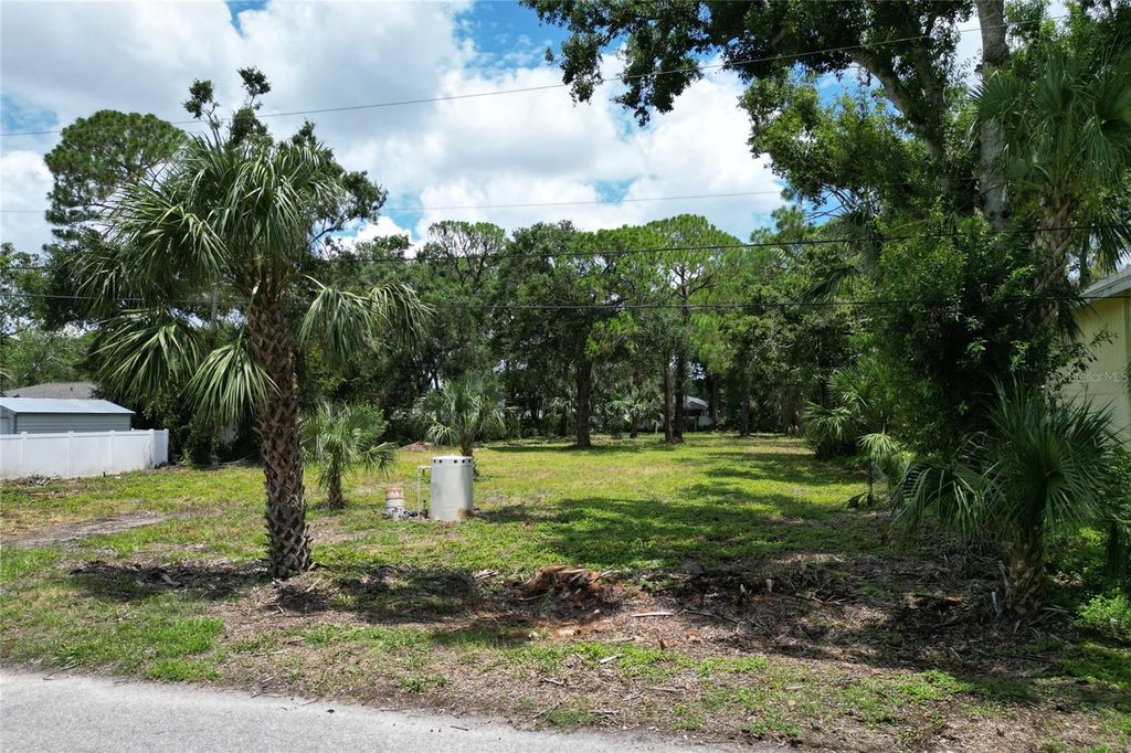Photo of 31 21st Street, Sarasota, FL 34234 (MLS # A4660088)