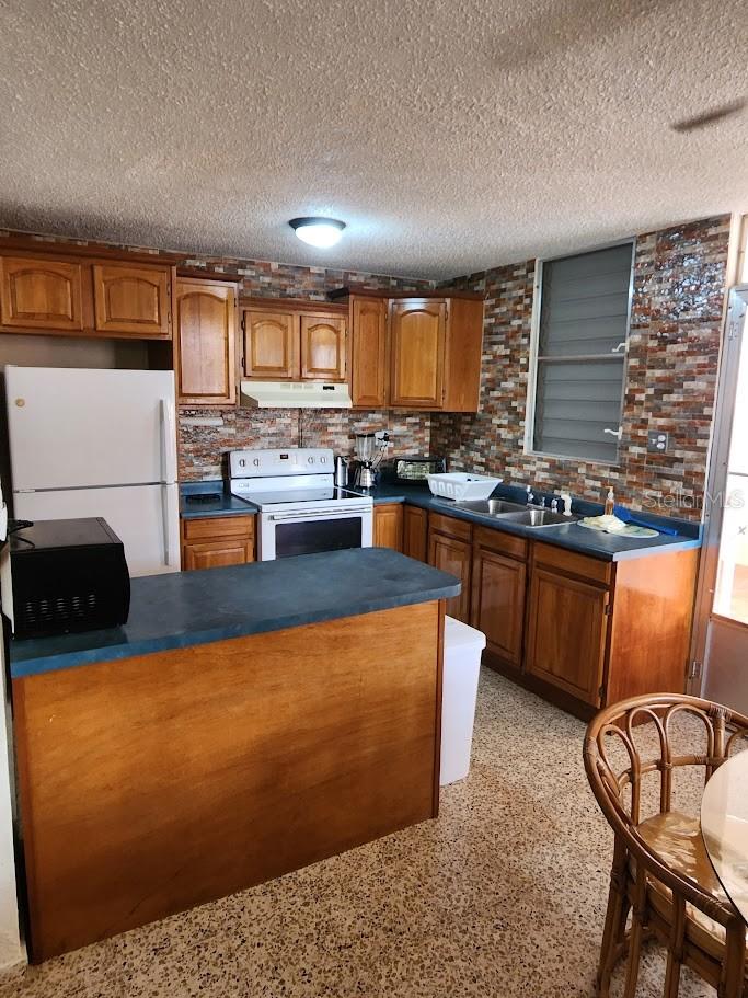 4-14 bloque 4k-10 ALTURAS DE MONTE BRISAS