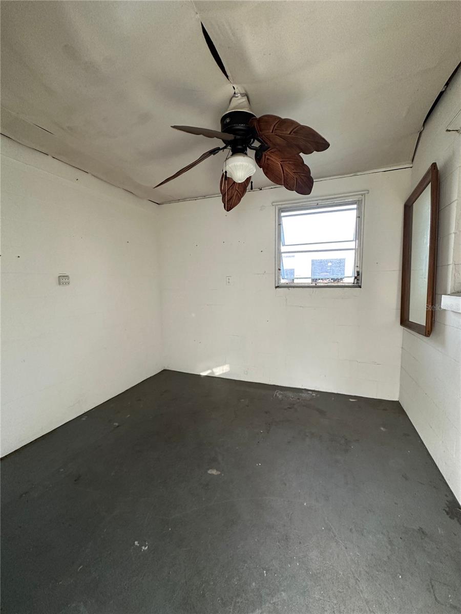 SEMINOLE LAND & INVESTMENT COS - Residential Lease