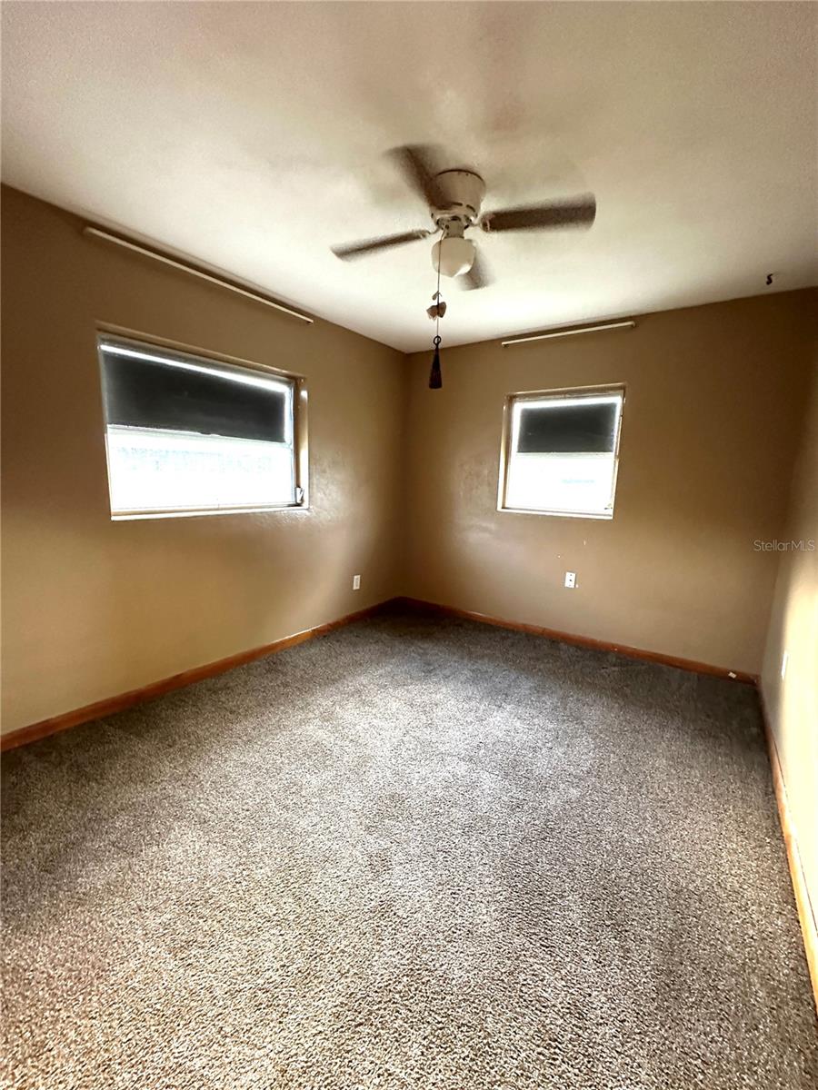 SEMINOLE LAND & INVESTMENT COS - Residential Lease