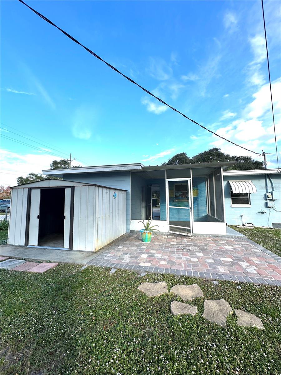 SEMINOLE LAND & INVESTMENT COS - Residential Lease