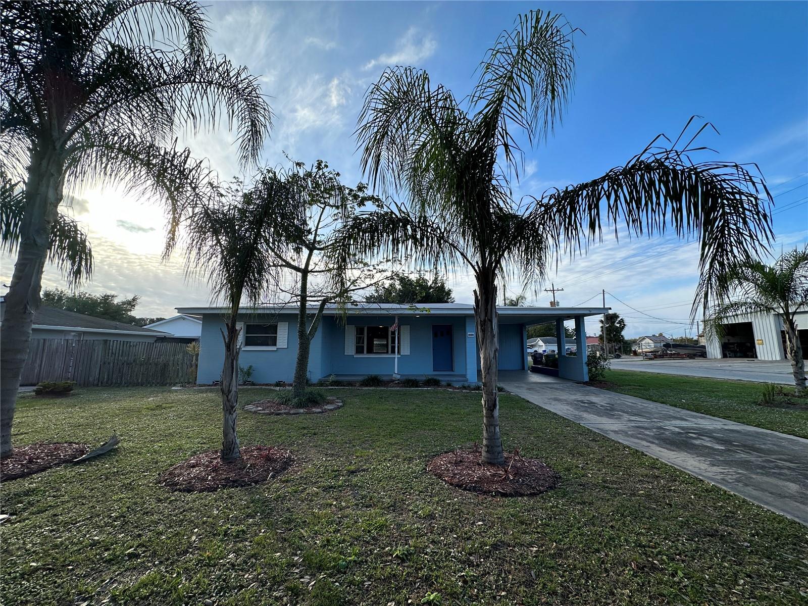 SEMINOLE LAND & INVESTMENT COS - Residential Lease