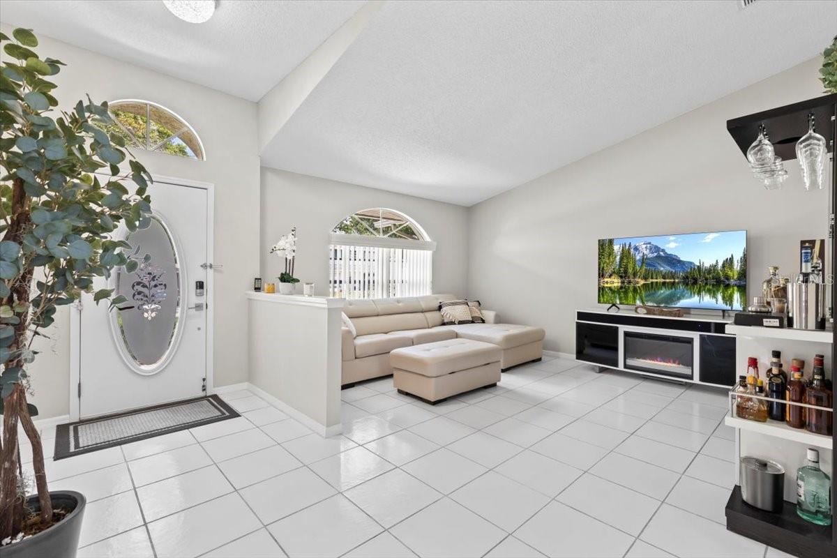 EAST LAKE ADD - Residential Lease