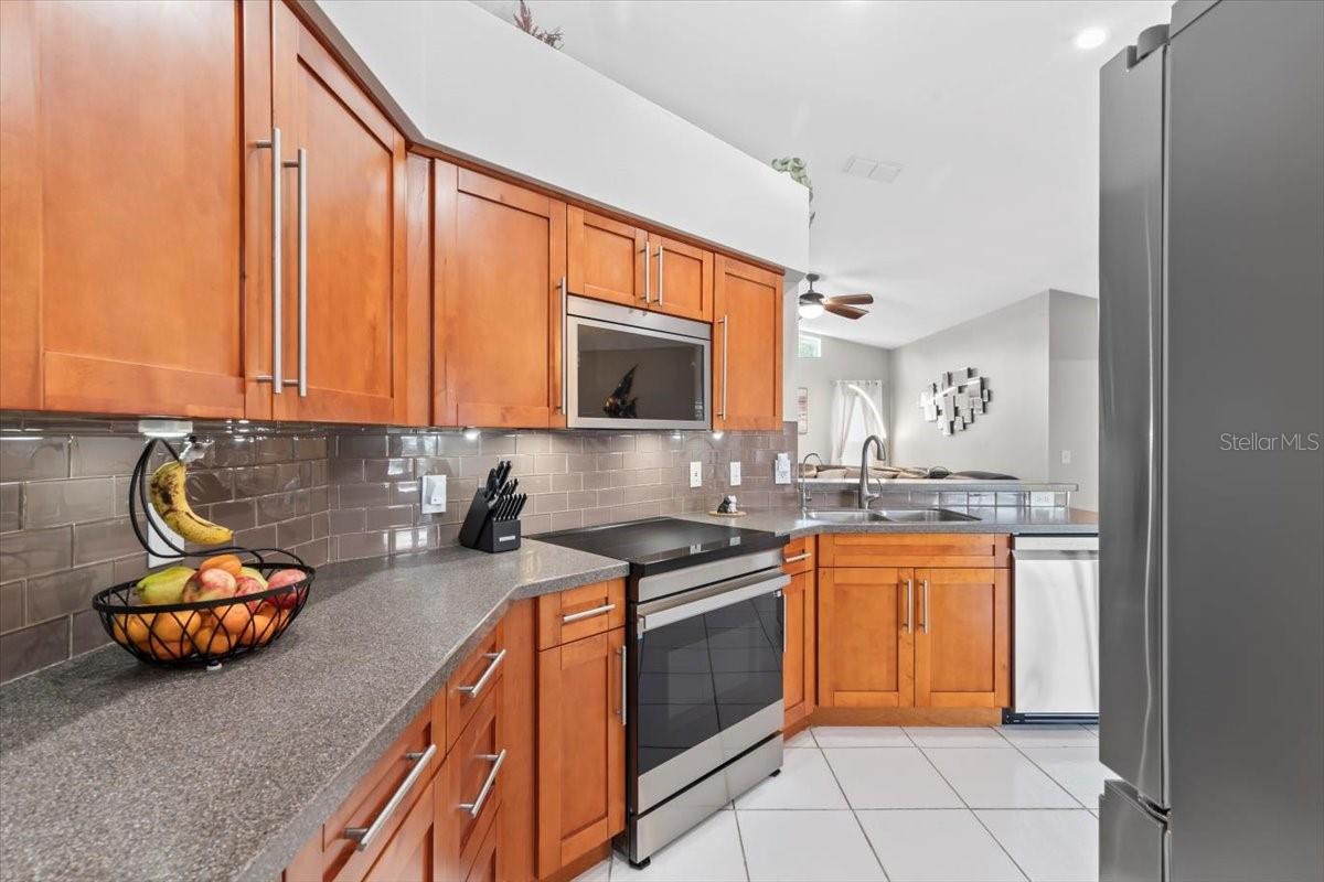 EAST LAKE ADD - Residential Lease