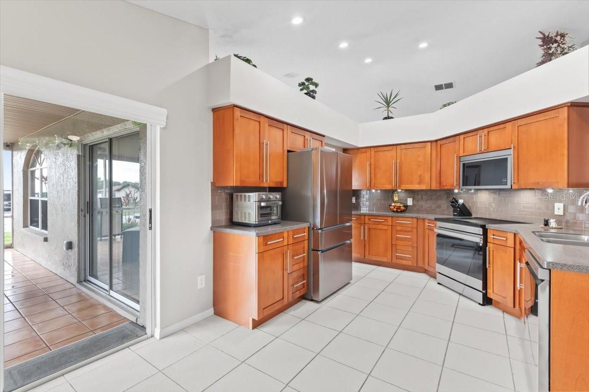 EAST LAKE ADD - Residential Lease