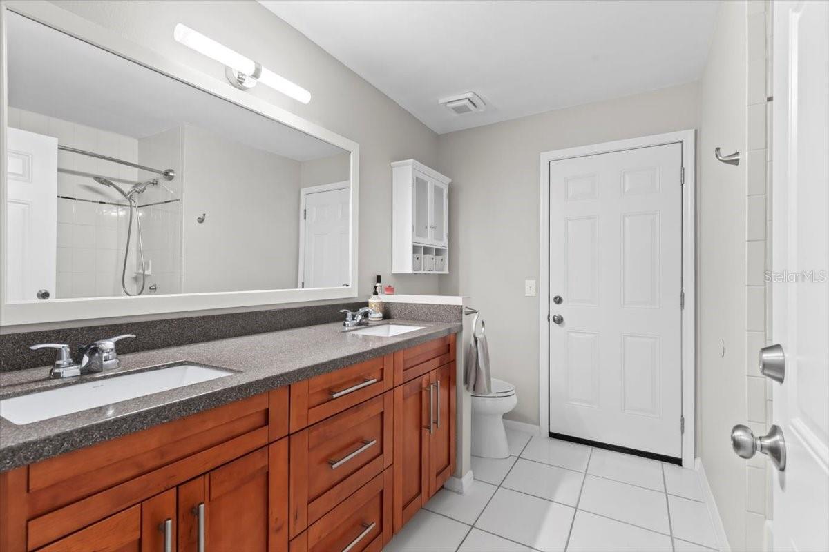 EAST LAKE ADD - Residential Lease