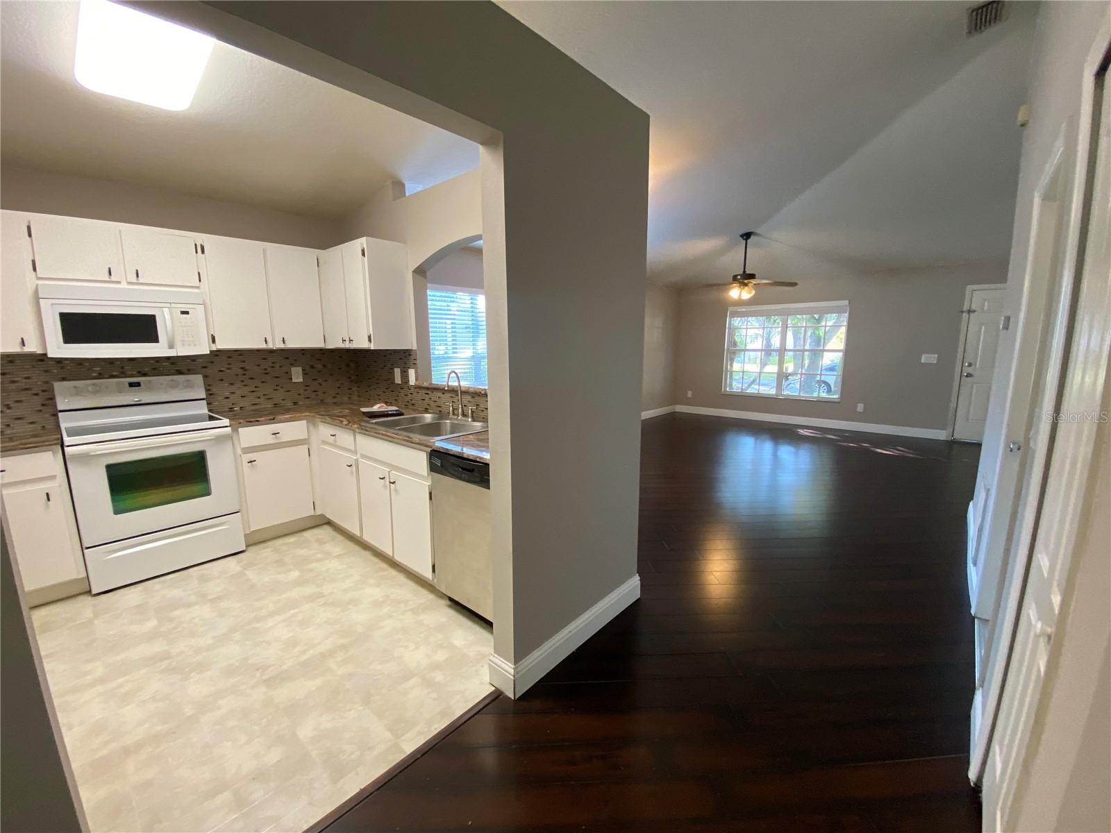 LAKE SHORE RANCH PH II A - Residential Lease
