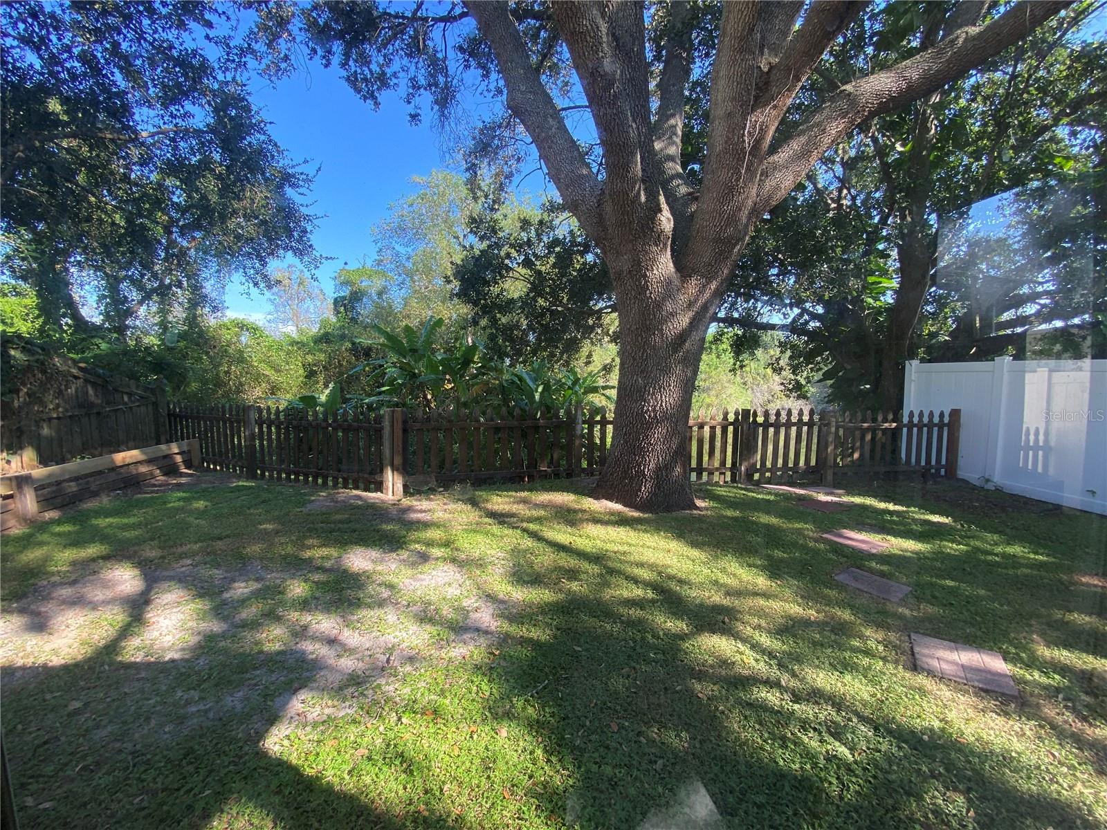 LAKE SHORE RANCH PH II A - Residential Lease