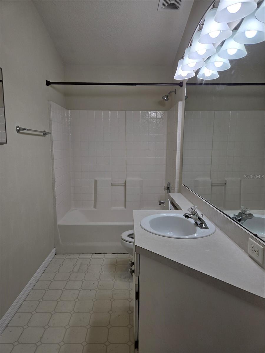 LAKE SHORE RANCH PH II A - Residential Lease