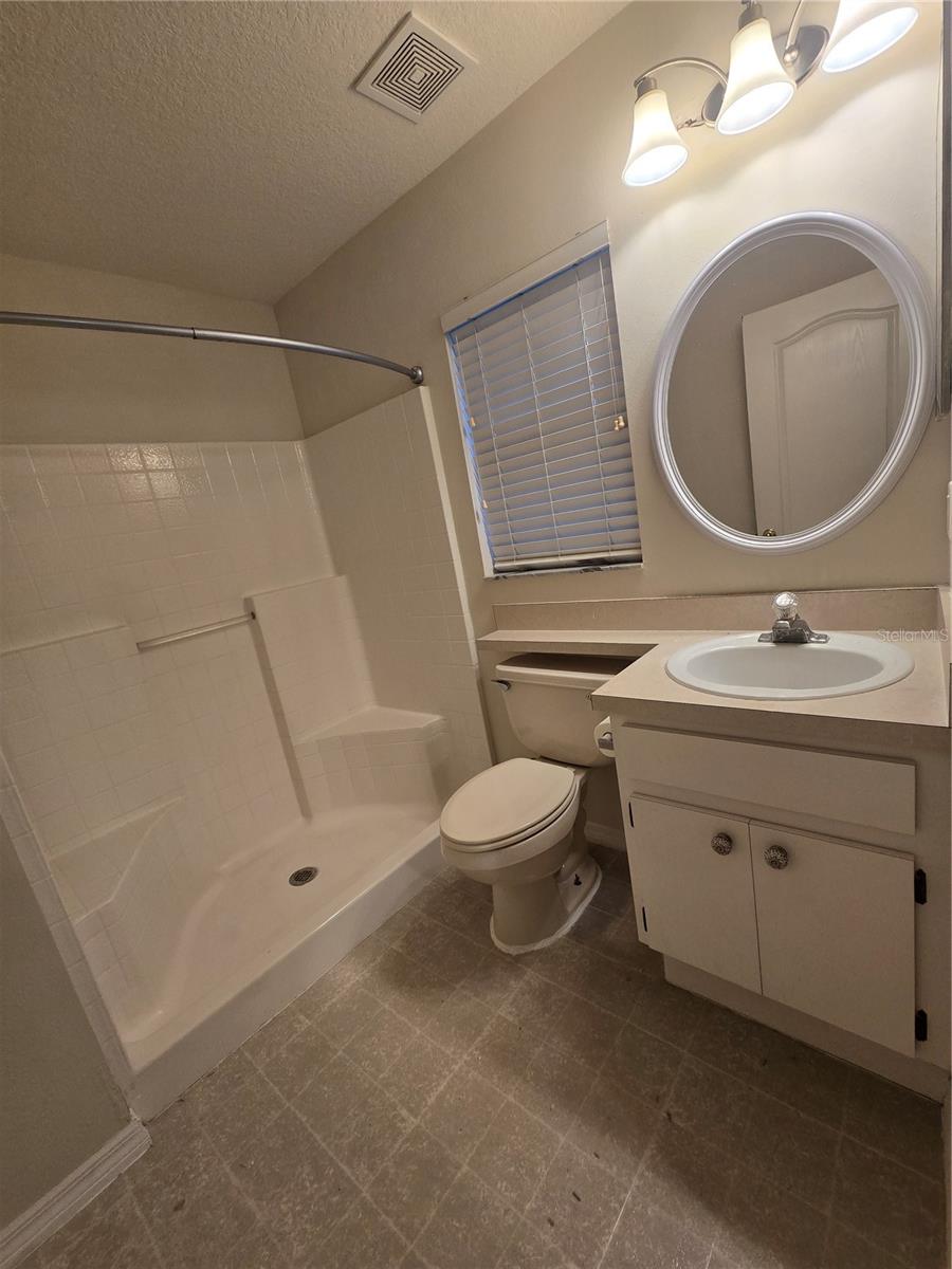 LAKE SHORE RANCH PH II A - Residential Lease