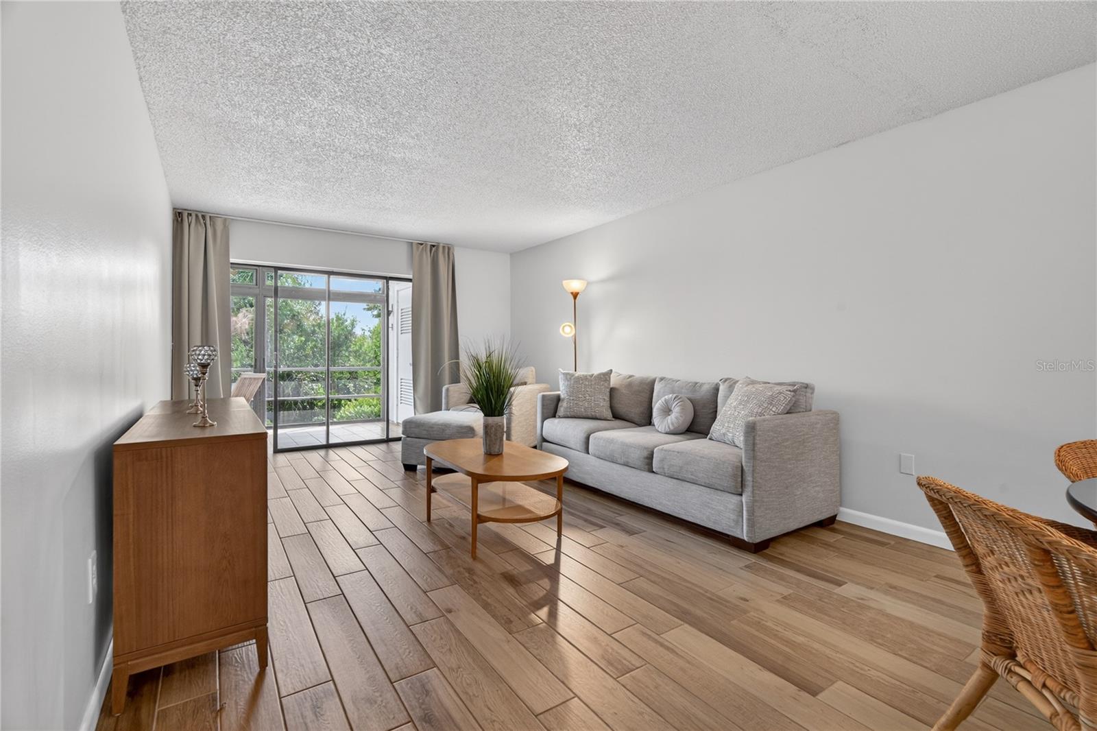 FAIRVIEW VISTA CONDO PH 03 - Residential