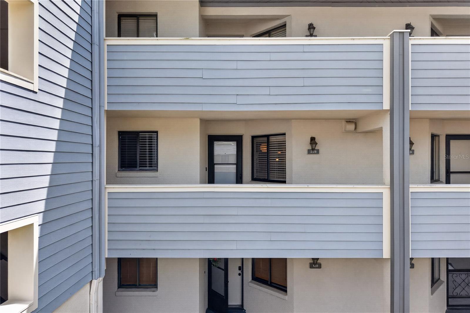 FAIRVIEW VISTA CONDO PH 03 - Residential