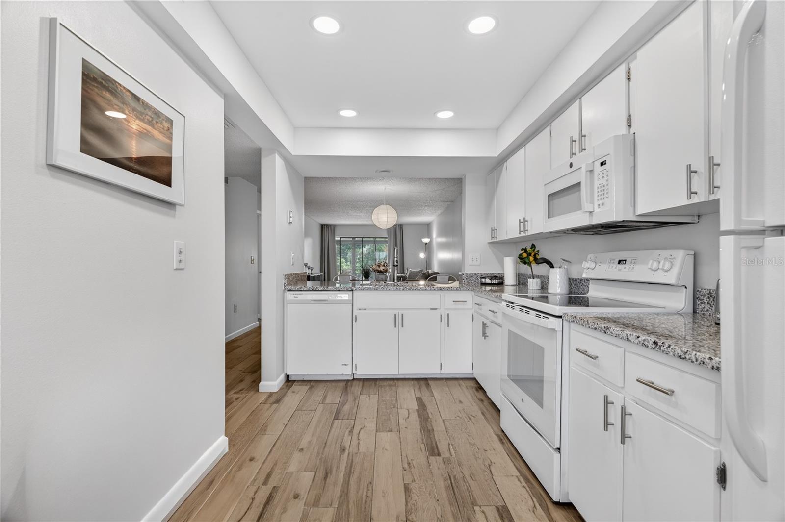 FAIRVIEW VISTA CONDO PH 03 - Residential