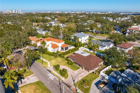 A home in TAMPA