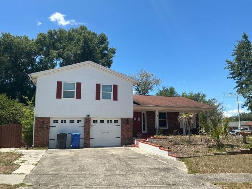 Great Starter or Investor Home with 3 Bedroom 2.5 Bathrooms 2 Car Garage NO HOA and a Fenced Backyard Located in the Brandon Tradewinds Neighborhood. Home has tons of upside with just some finishing touches needed. Home has a nice floorplan with tile in the kitchen and bathrooms. Kitchen has plenty of cabinet and countertop space with a full set of appliances including a refrigerator, range, dishwasher and microwave. Primary bedroom suite has a walk-in closet with a private bathroom. Home also has 2 additional bedrooms, 2 full bathrooms, a laundry area, ceiling fans and blinds. Exterior patio provides a good space to relax while the fenced backyard is perfect for a cookout or the pets to play. The location is great close to everything including shopping, restaurants, grocery, entertainment, schools, the Tampa International Airport and the Florida Beaches! Please call to schedule a showing today!