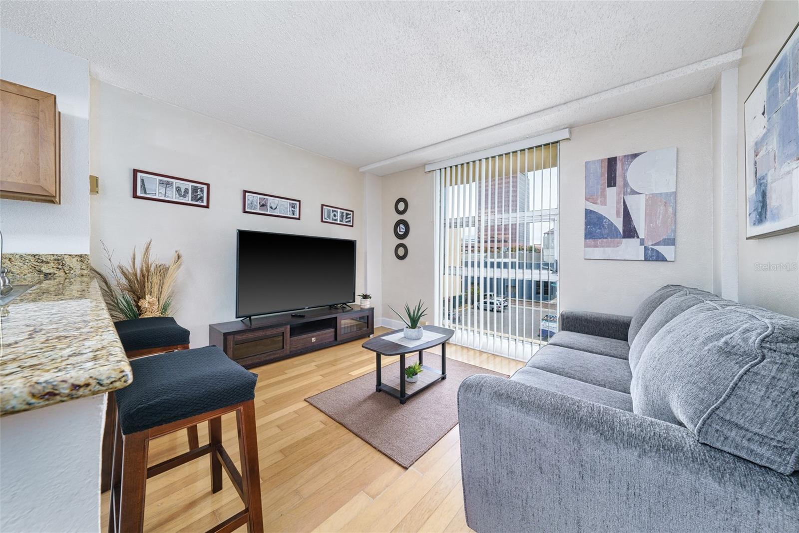 151 E WASHINGTON STREET 424