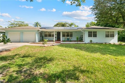 Photo of 915 Garden Drive, Winter Park, FL 32789 (MLS # O6336887) Photo of 915 Garden Drive, Winter Park, FL 32789 (MLS # O6336887)