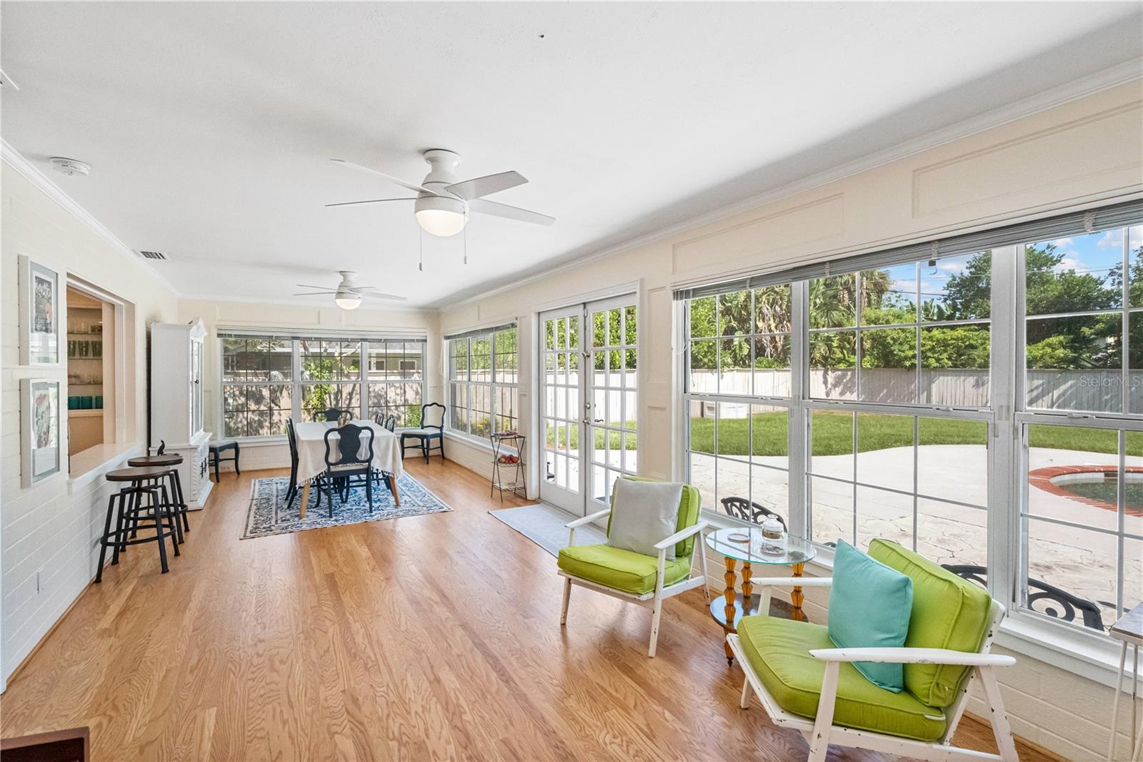 915 GARDEN DRIVE