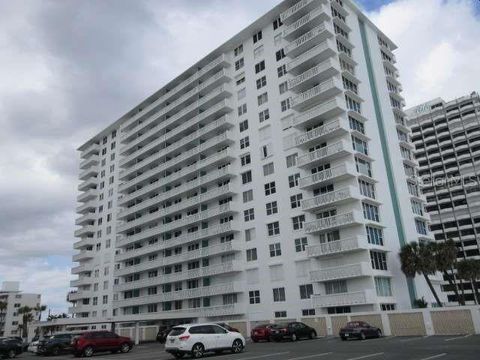 A home in DAYTONA BEACH