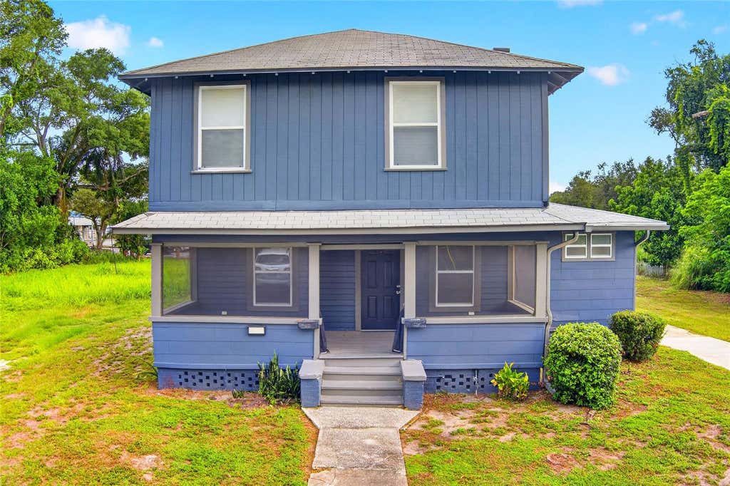 Photo of 1615 14th Street S, St Petersburg, FL 33705 (MLS # TB8539655)