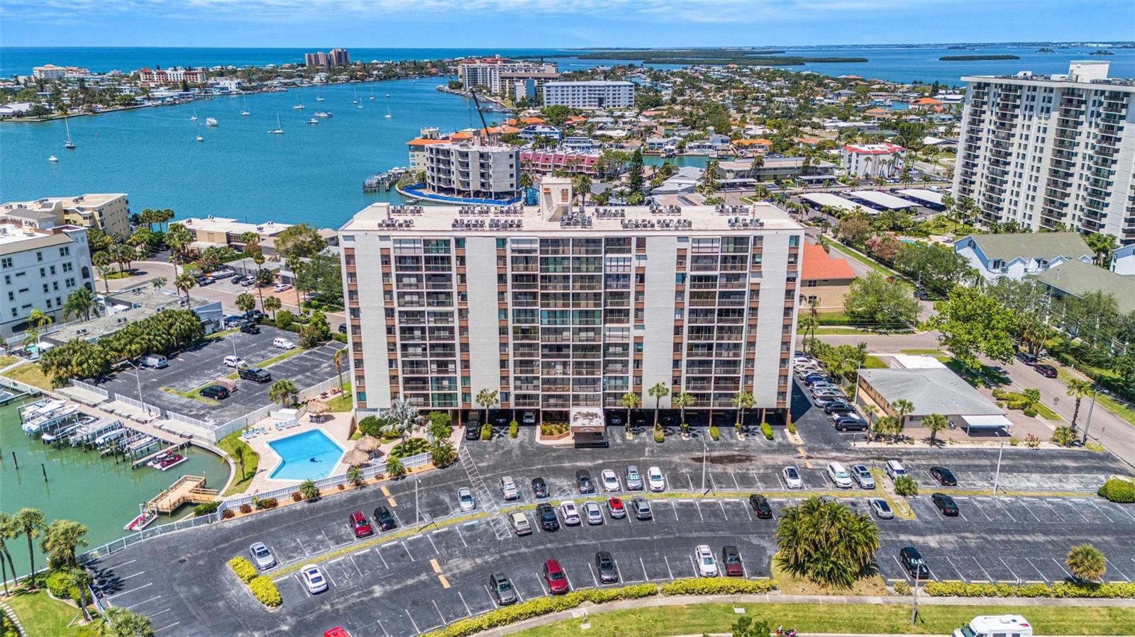 Beautifully furnished and move-in ready, this 2-bedroom, 2-bath condo is located on the ninth floor of a secure building in the highly desirable waterfront community of Island Estates. This light and bright unit features a spacious layout with partial water views and a comfortable coastal feel throughout. Island Estates is a well-established residential neighborhood known for its walkability, just minutes from Clearwater Beach, shopping, dining, salons, banking, and the Clearwater Marina.
The community offers excellent amenities, including a sparkling waterfront pool, grilling area, fishing dock, and a large recreation room with complimentary WiFi. Residents also enjoy on-site management, open parking, laundry facilities on every floor, bike storage, and a well-stocked library. This is the perfect opportunity to enjoy the convenience and charm of island living in a vibrant, coastal setting.
