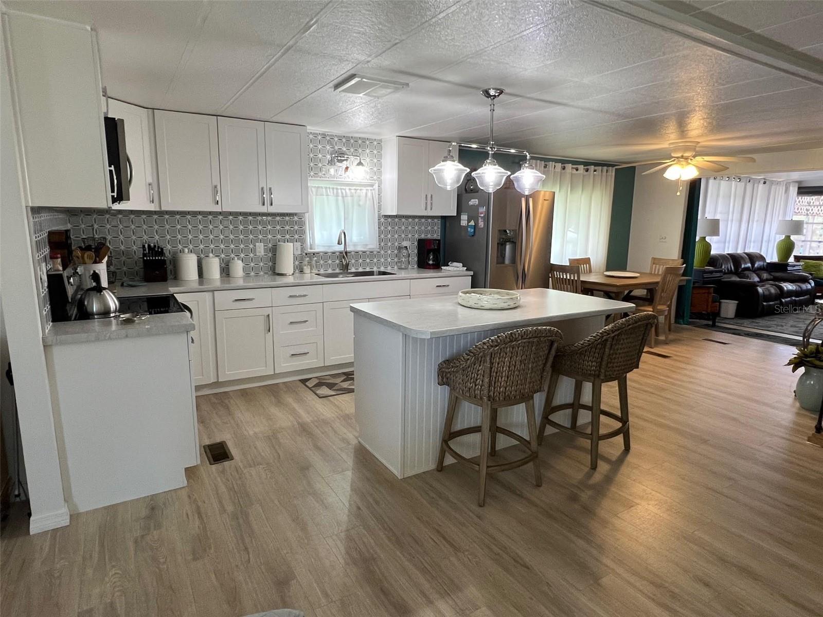 FOUR SEASONS ESTATE RESIDENT OWNED COMMUNITY INC - Residential