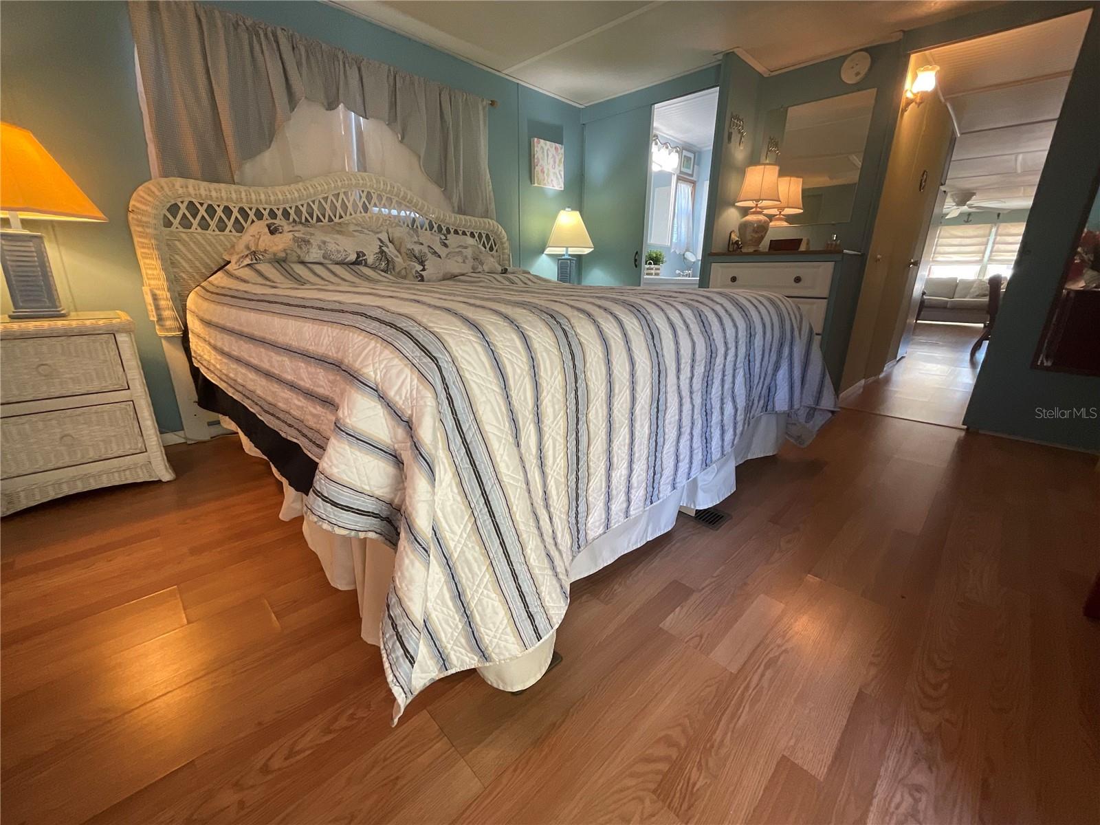 SOUTH WINDS MHP CO-OP - Residential