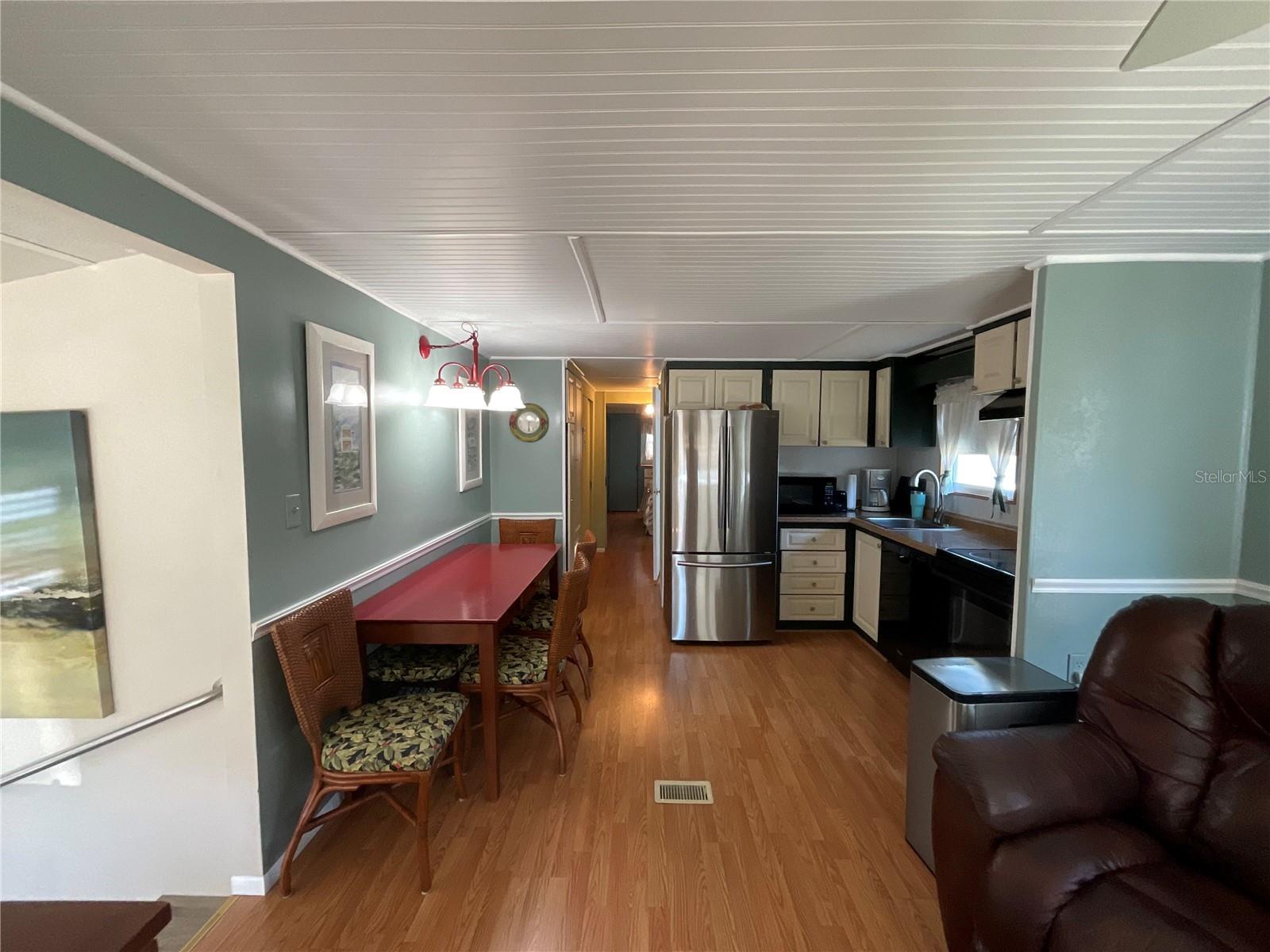 SOUTH WINDS MHP CO-OP - Residential