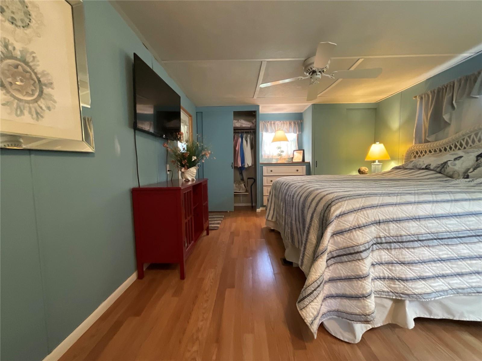 SOUTH WINDS MHP CO-OP - Residential