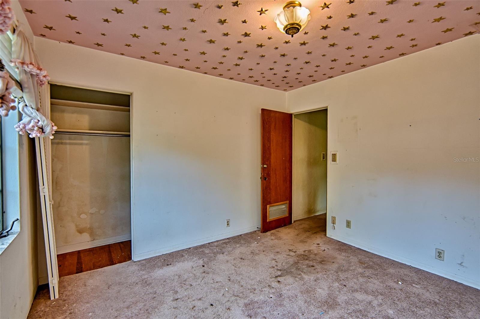 WYOMINA TERRACE - Residential