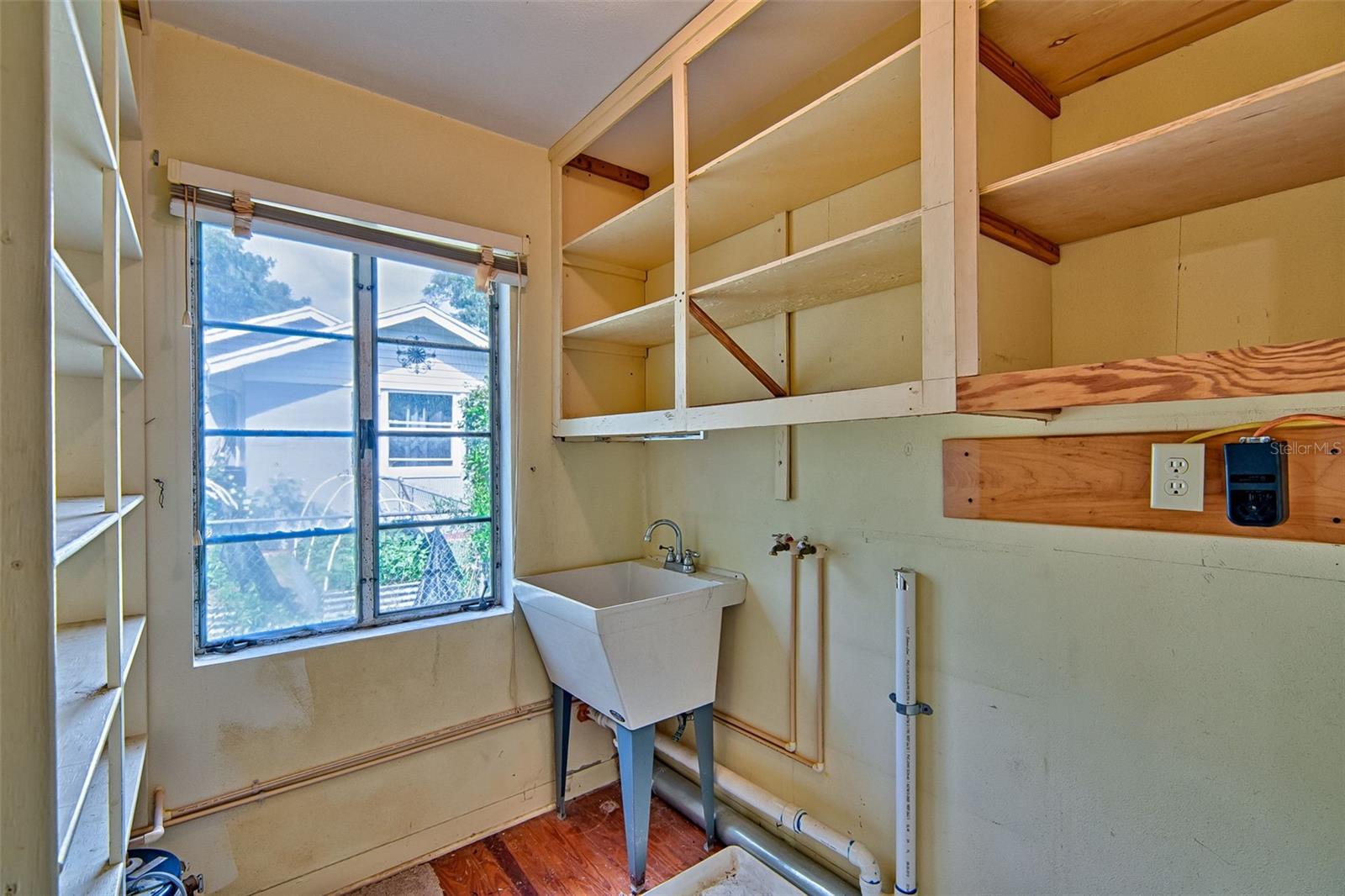 WYOMINA TERRACE - Residential