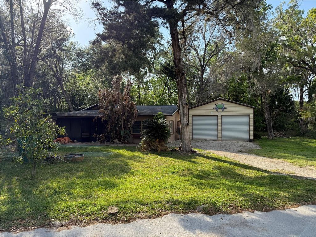 Photo of 914 N Appalachian Terrace, Crystal River, FL 34429 (MLS # O6393919)