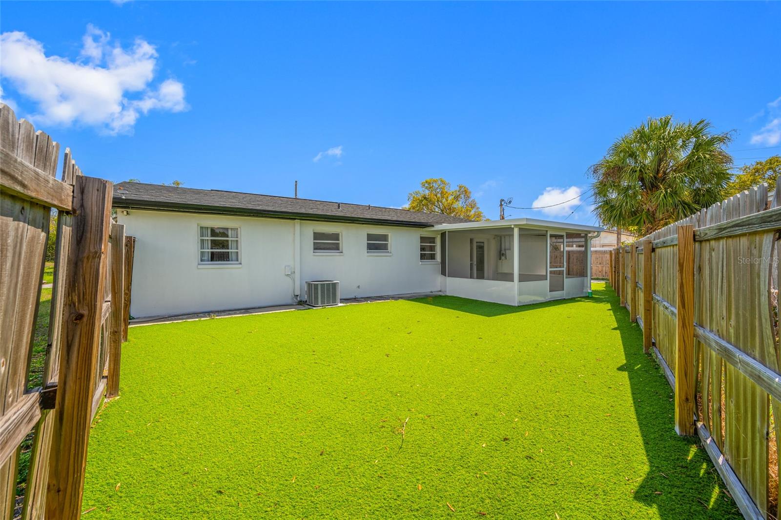 HOLLIDAY VILLAGE SEC 1 - Residential