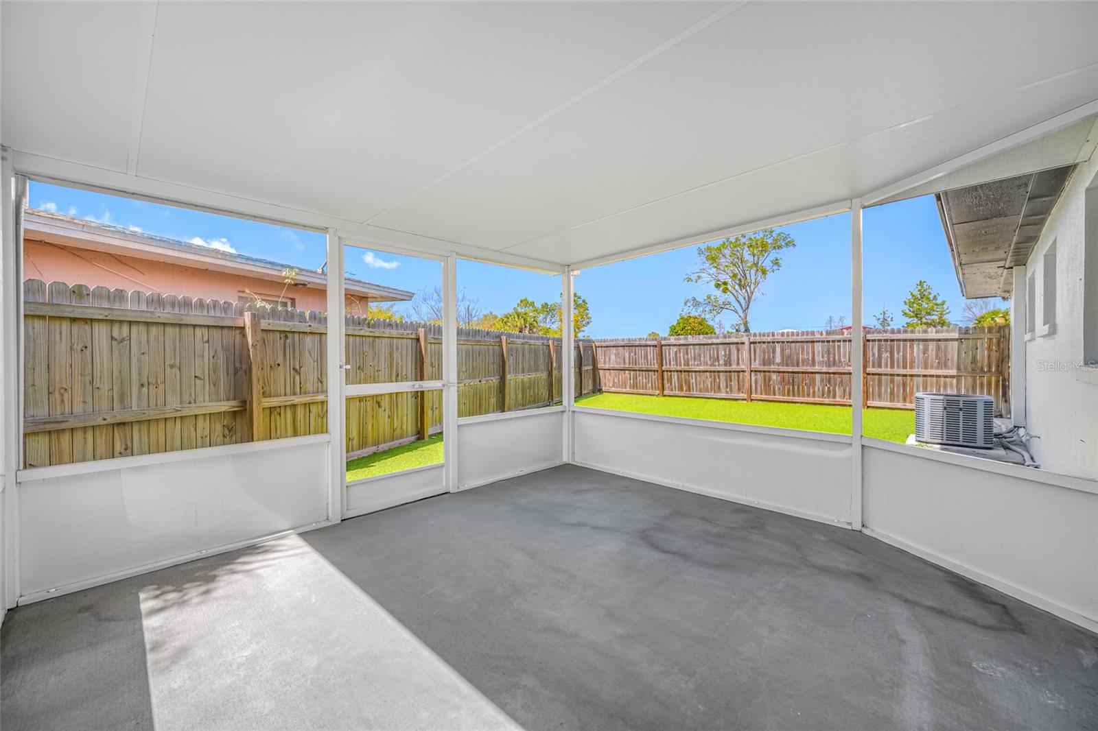 HOLLIDAY VILLAGE SEC 1 - Residential