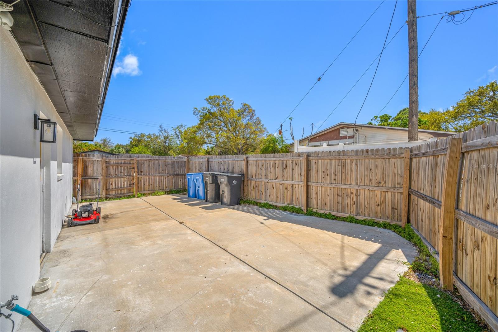 HOLLIDAY VILLAGE SEC 1 - Residential